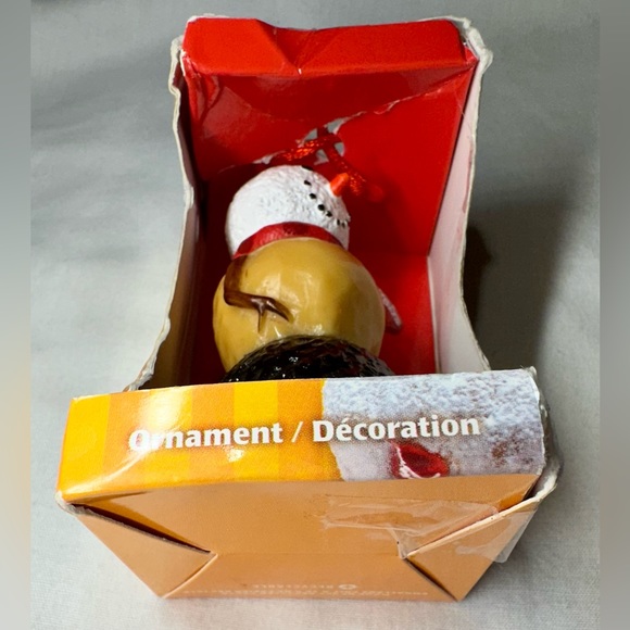 Tim Hortons Snowman Christmas Ornament 2011 - Picture 3 of 6